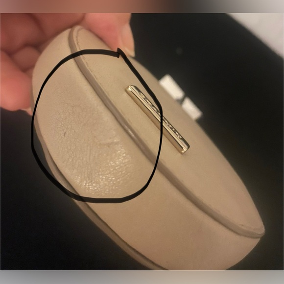 Brahmin Cream Leather Circle Coin Purse - Picture 3 of 5